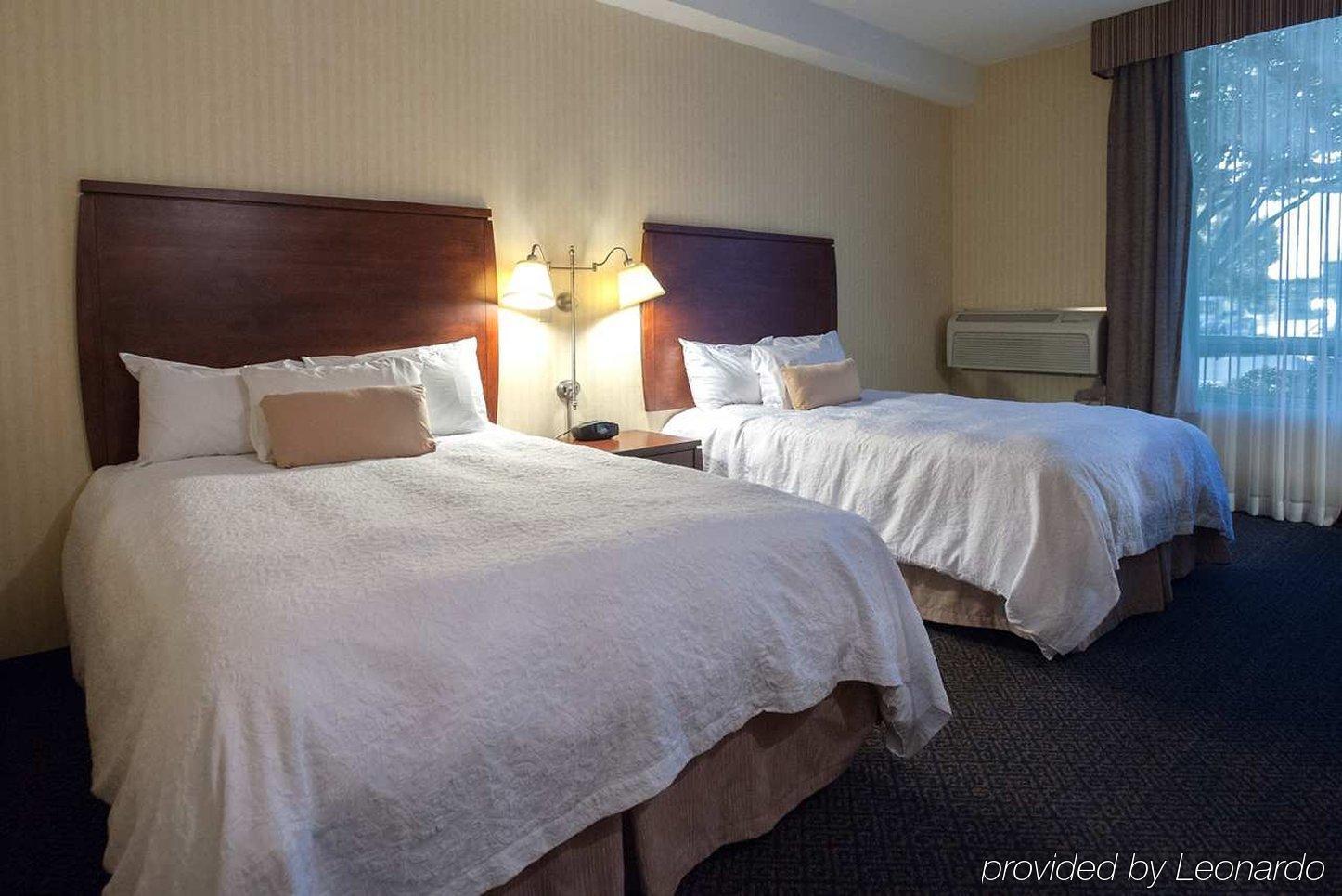Ramada By Wyndham Niagara Falls By The River Ngoại thất bức ảnh
