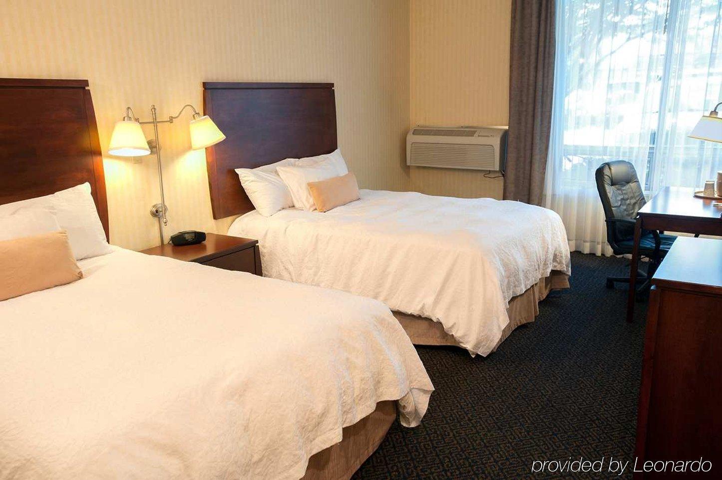 Ramada By Wyndham Niagara Falls By The River Ngoại thất bức ảnh