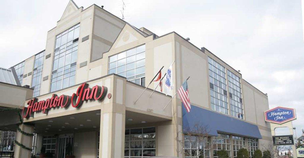 Ramada By Wyndham Niagara Falls By The River Ngoại thất bức ảnh