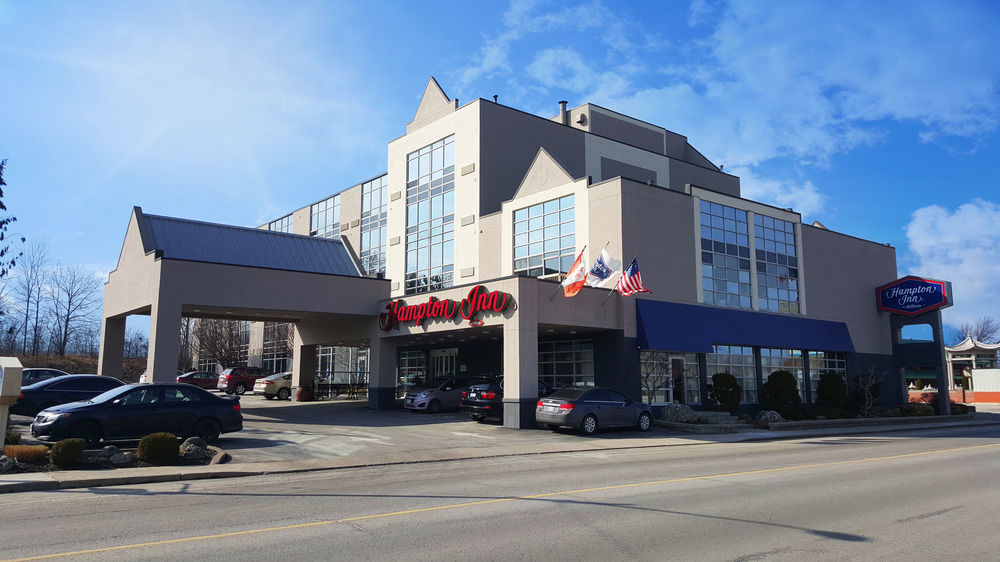 Ramada By Wyndham Niagara Falls By The River Ngoại thất bức ảnh