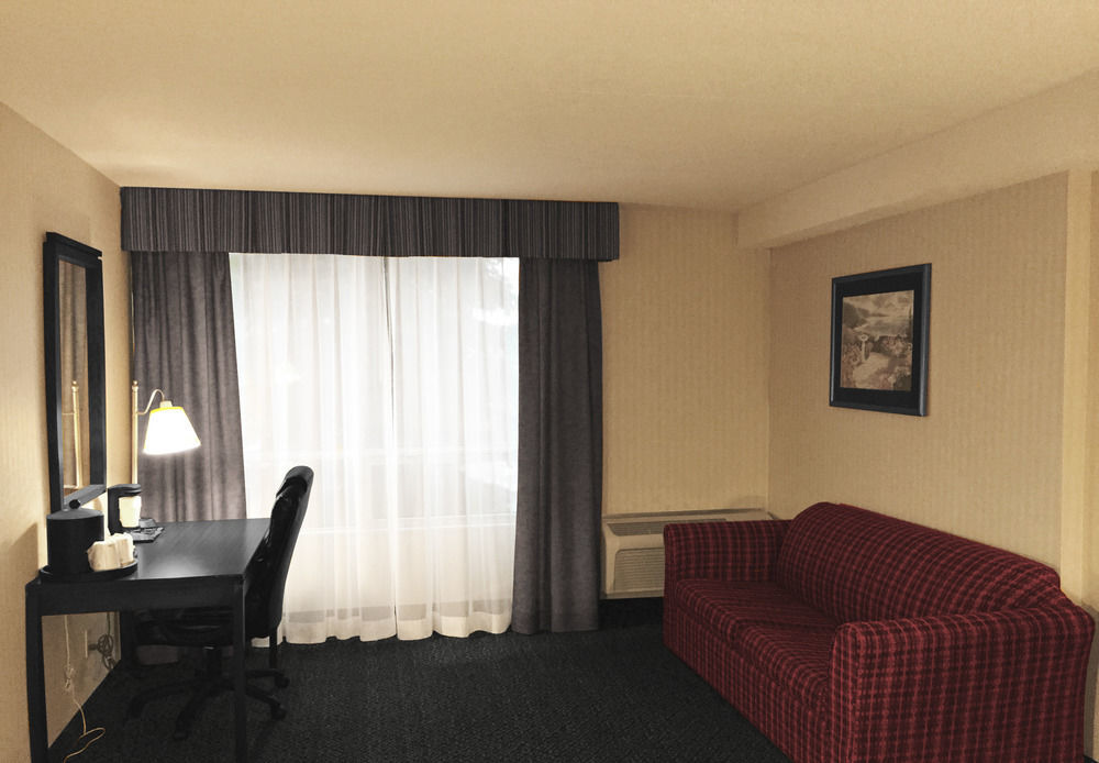 Ramada By Wyndham Niagara Falls By The River Ngoại thất bức ảnh