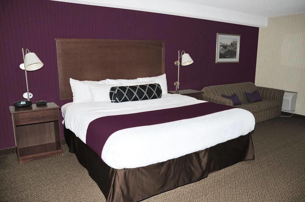 Ramada By Wyndham Niagara Falls By The River Ngoại thất bức ảnh
