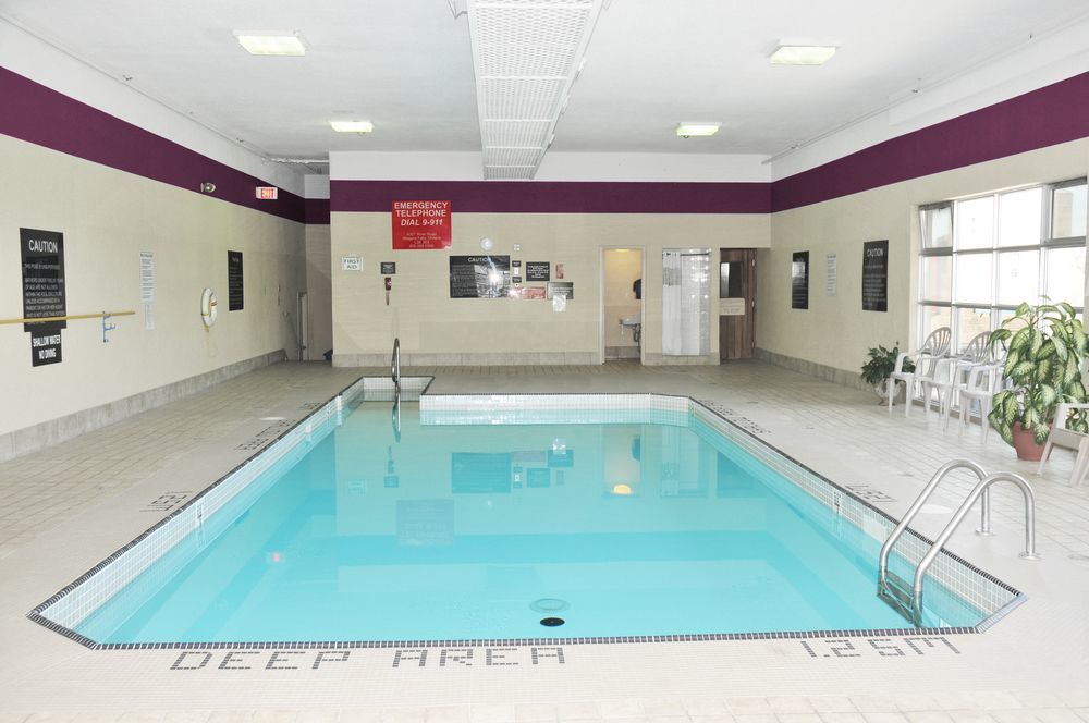 Ramada By Wyndham Niagara Falls By The River Ngoại thất bức ảnh