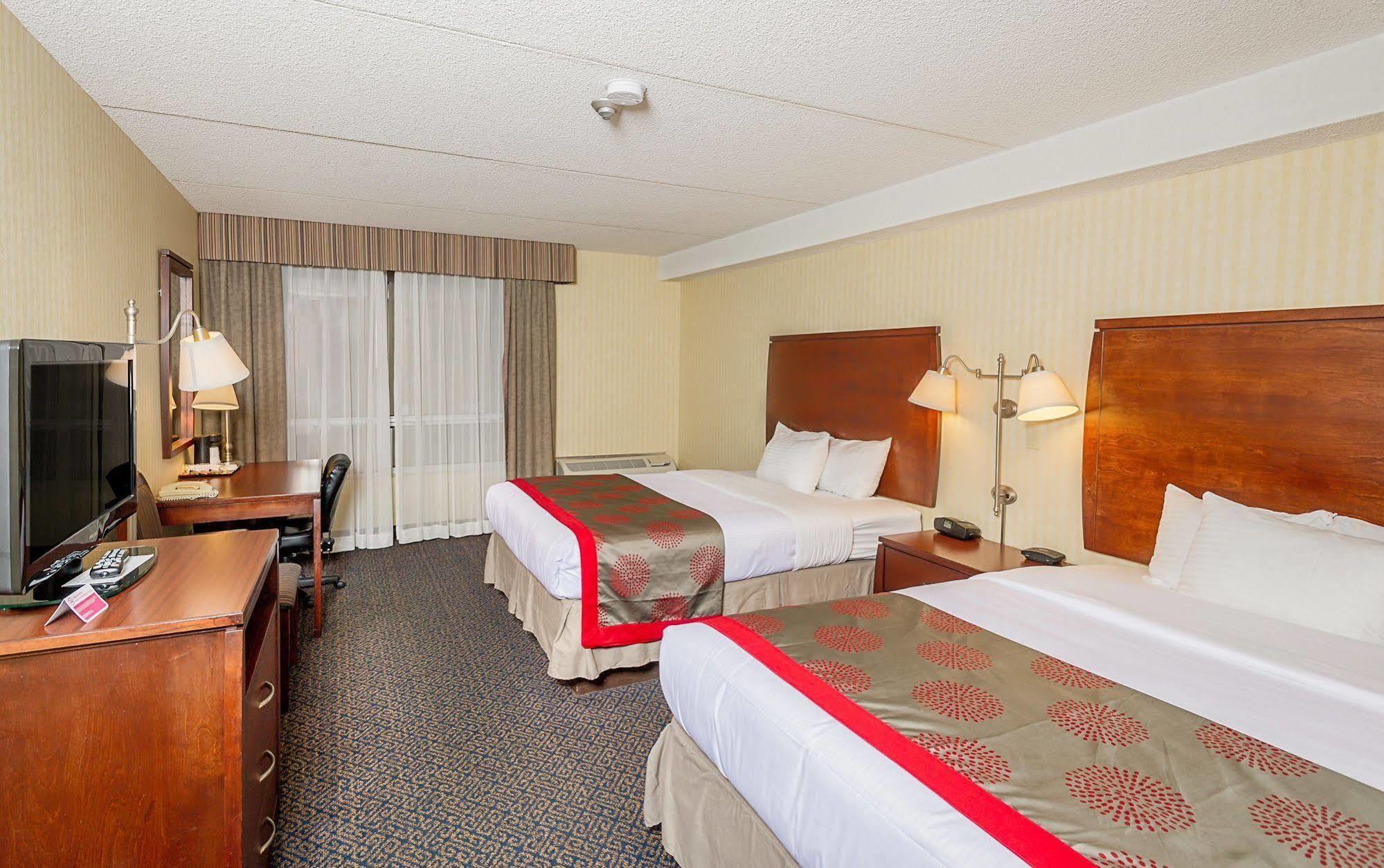 Ramada By Wyndham Niagara Falls By The River Ngoại thất bức ảnh