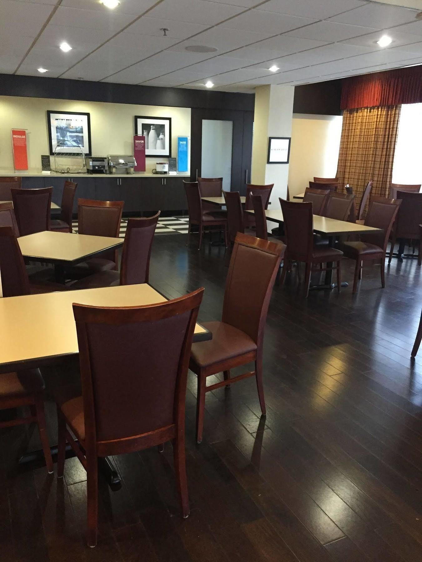 Ramada By Wyndham Niagara Falls By The River Ngoại thất bức ảnh