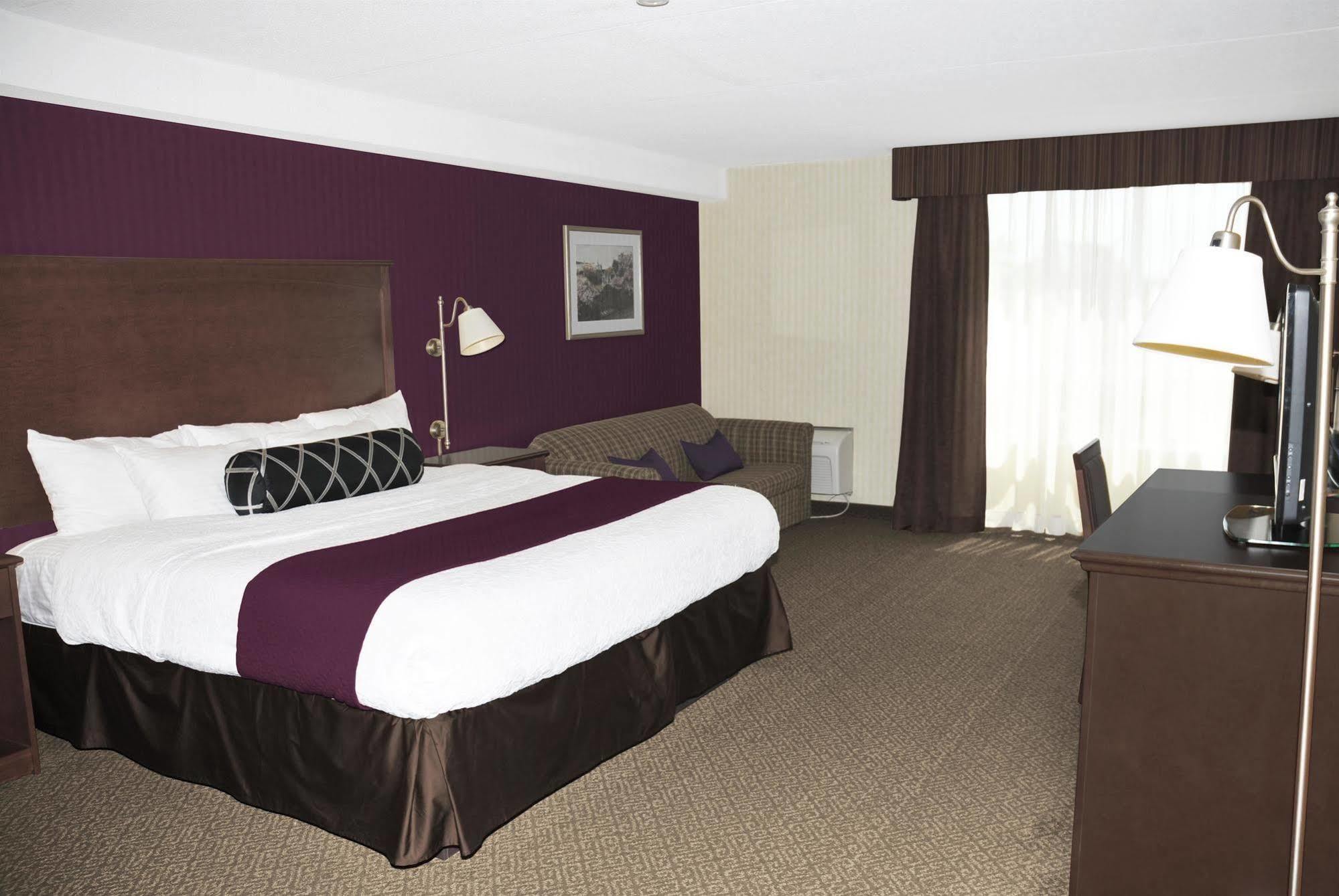 Ramada By Wyndham Niagara Falls By The River Ngoại thất bức ảnh